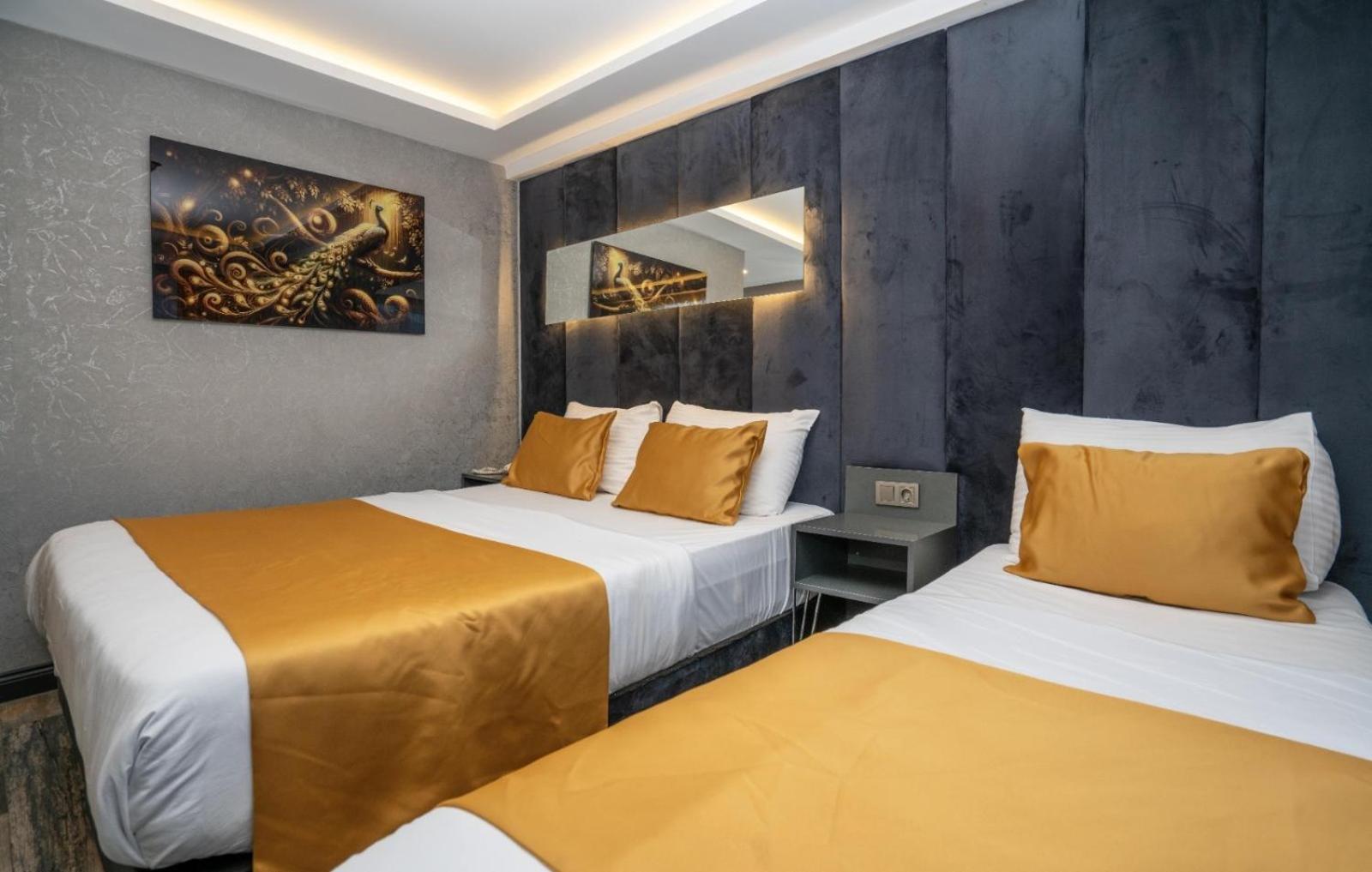 Hotel 216 Silver